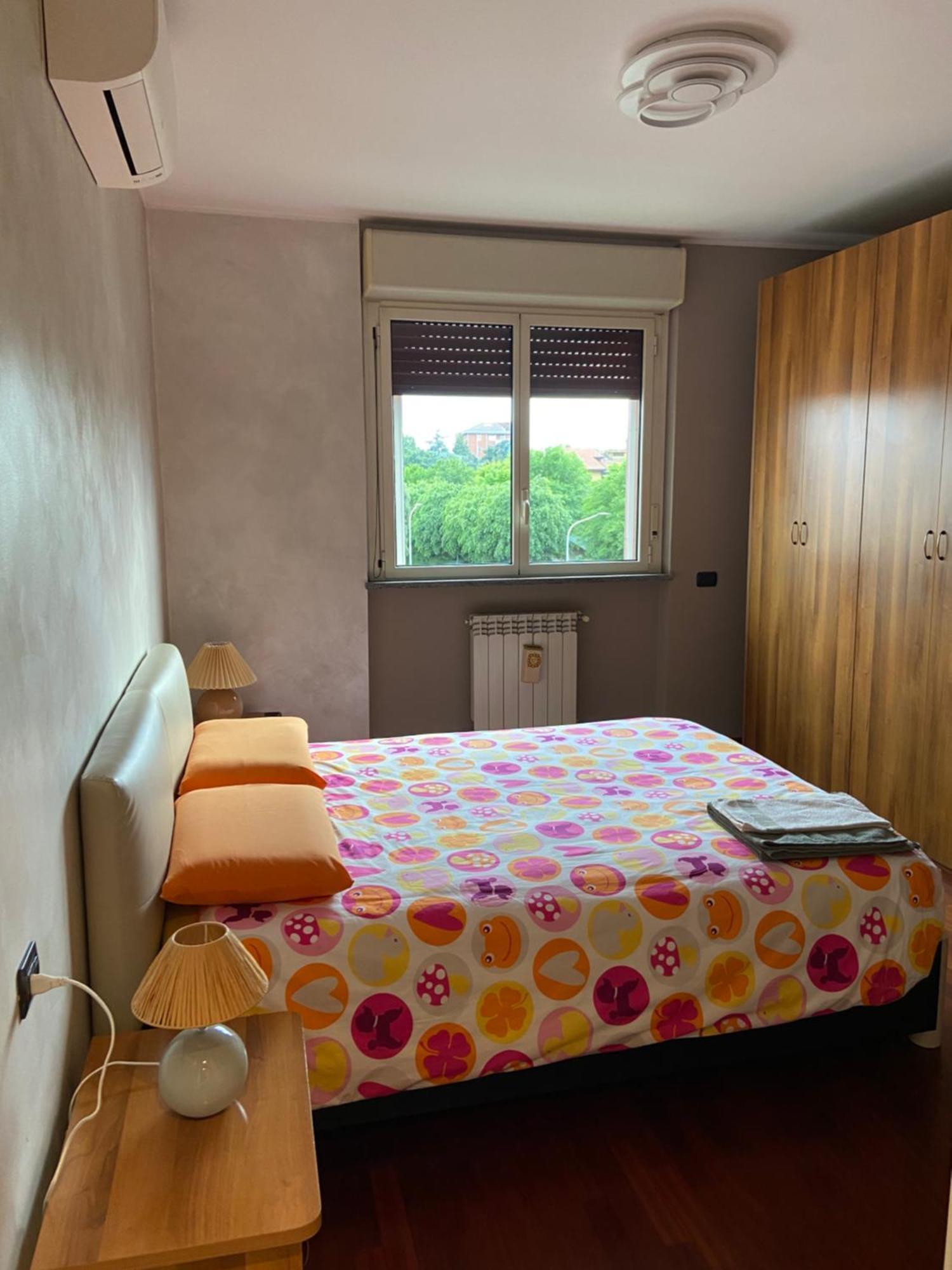Casa Rino- Rho Fiera Apartment Bagian luar foto